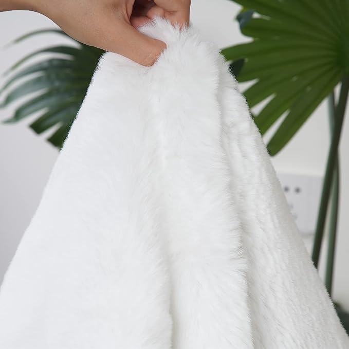Ghouse Ultra Soft Faux Rabbit Fur Rug 5x8, Machine Washable Area Rugs - Image 6