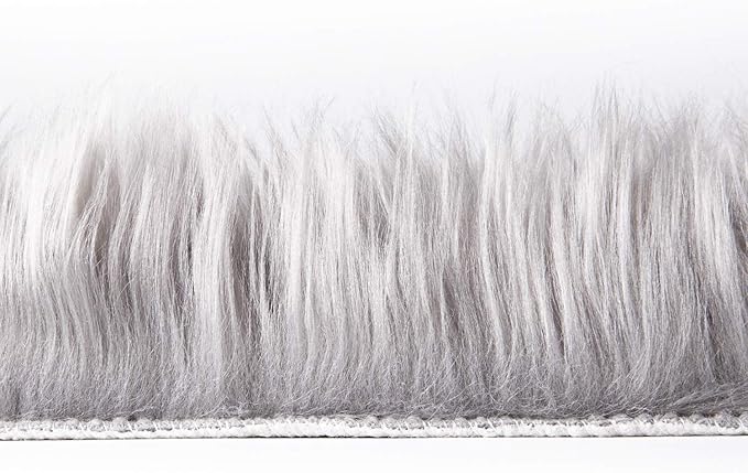 Ashler Faux Fur Rug, Fluffy Shaggy Area Rug Ultra Soft 3 x 3 Feet Round Fur Rug - Image 5