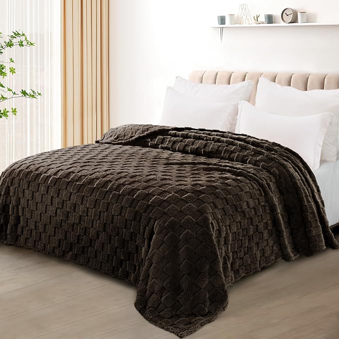 Exclusivo Mezcla King Size Flannel Fleece Blanket, Super Soft and Warm - Image 2