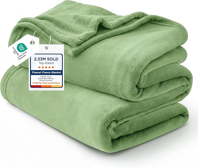 Bedsure GentleSoft Green Fleece Blankets Queen Size by BEDSURE