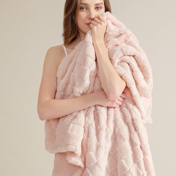 Bedsure GentleSoft King Size Blanket by BEDSURE
