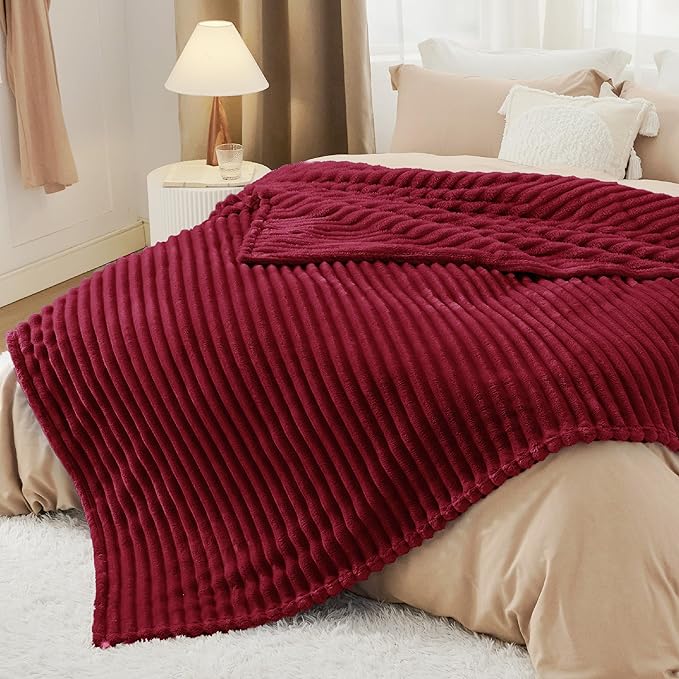 Bedsure GentleSoft Red Full Blanket - Image 5
