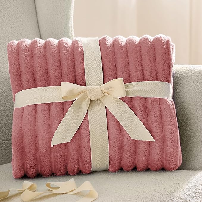 Bedsure GentleSoft Dusty Pink Fleece King Blanket - Image 7
